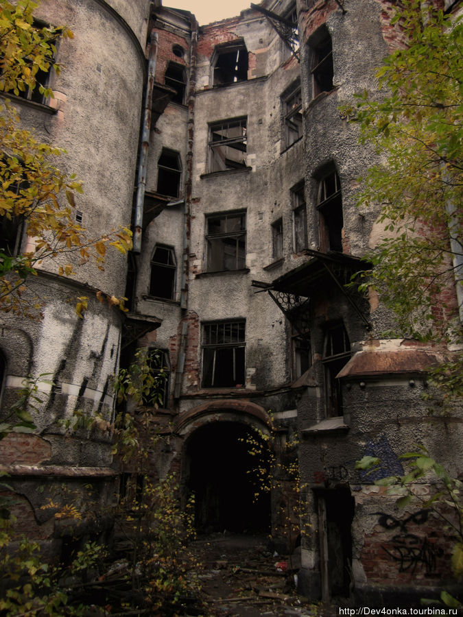 Разрушенный дом на Крепостной улице Выборг, Россия