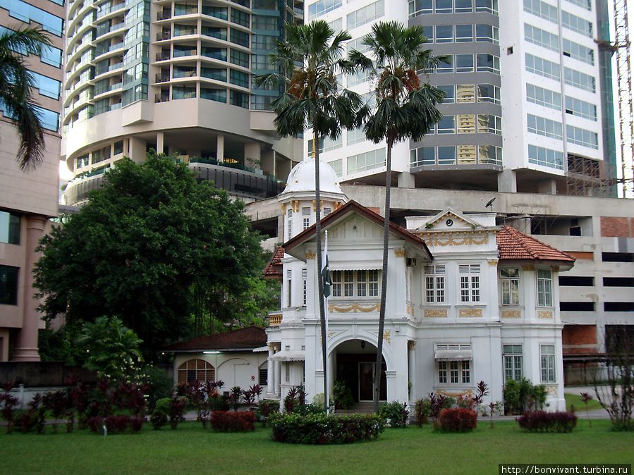 Уголок в викторианском стиле — посольство Пакистана Куала-Лумпур, Малайзия