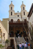 И оказываемся в церкви Эль Муалляка, известная как подвешенная
