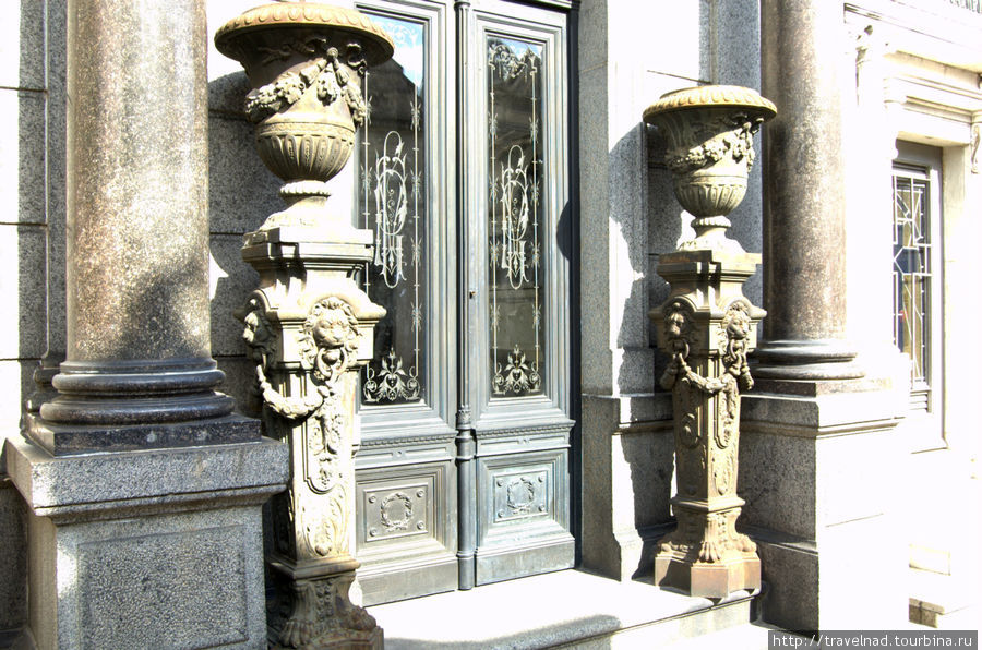 Прогулка по Реколете Буэнос-Айрес, Аргентина Прогулка по Реколете Буэнос-Айрес, Аргентина