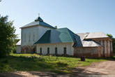 Еще в паре кварталов на север находится Вознесенская кладбищенская церковь , 1780 г.