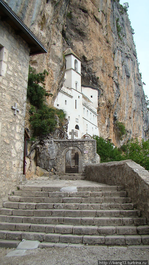 Острог – монастырь в горной твердыне монастырь Острог, Черногория