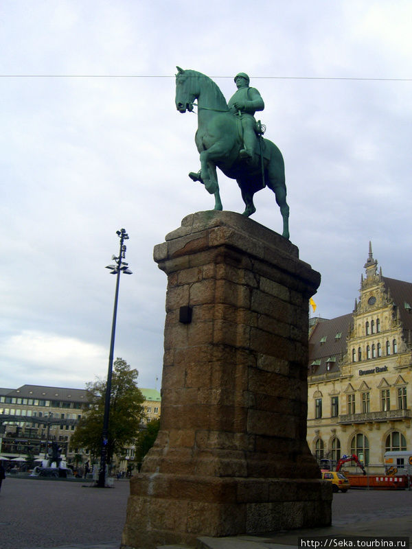 Памятник Отто фон Бисмарку Бремен, Германия