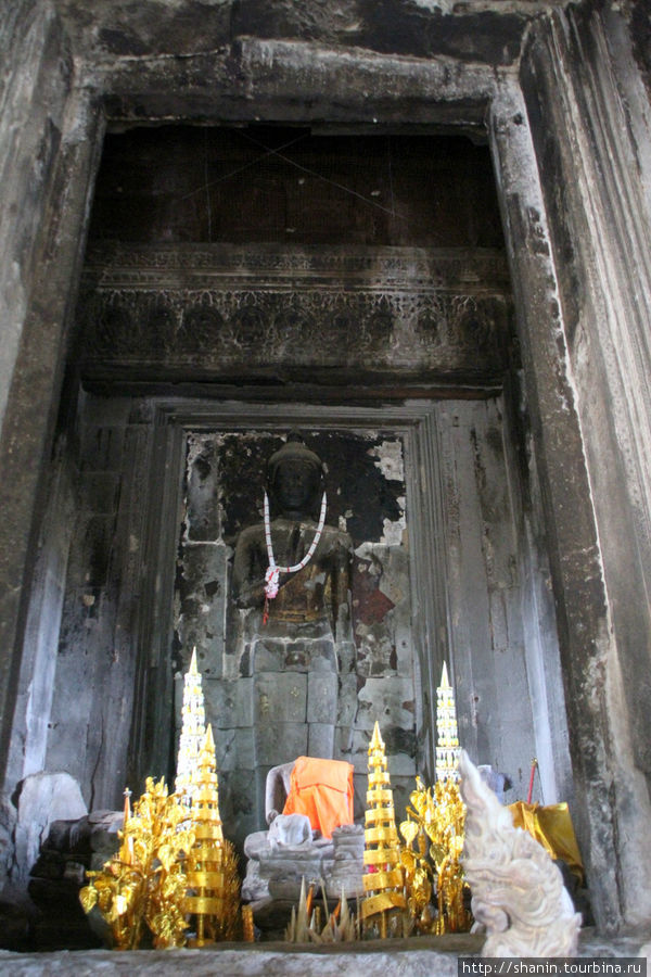 Мир без виз — 364. Самый главный храм Ангкор (столица государства кхмеров), Камбоджа