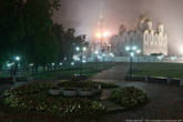 Вид на Успенский собор из сквера Пушкина