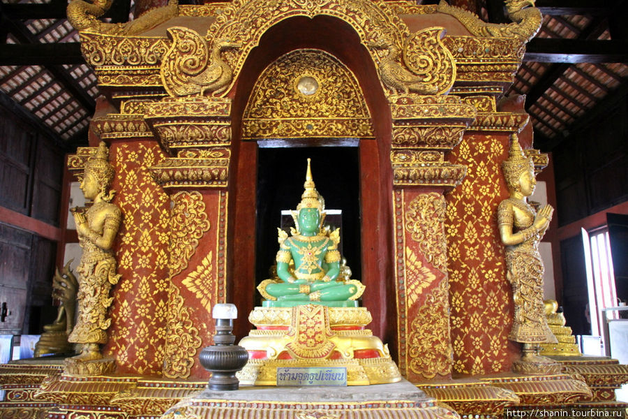 Копия Изумрудного Будды Чиангмай, Таиланд