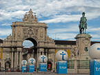 Памятник Жозе I и арка