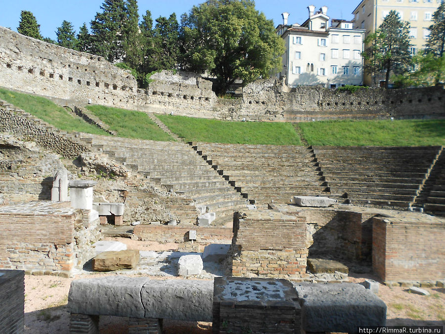Римский театр Триест, Италия Римский театр Триест, Италия