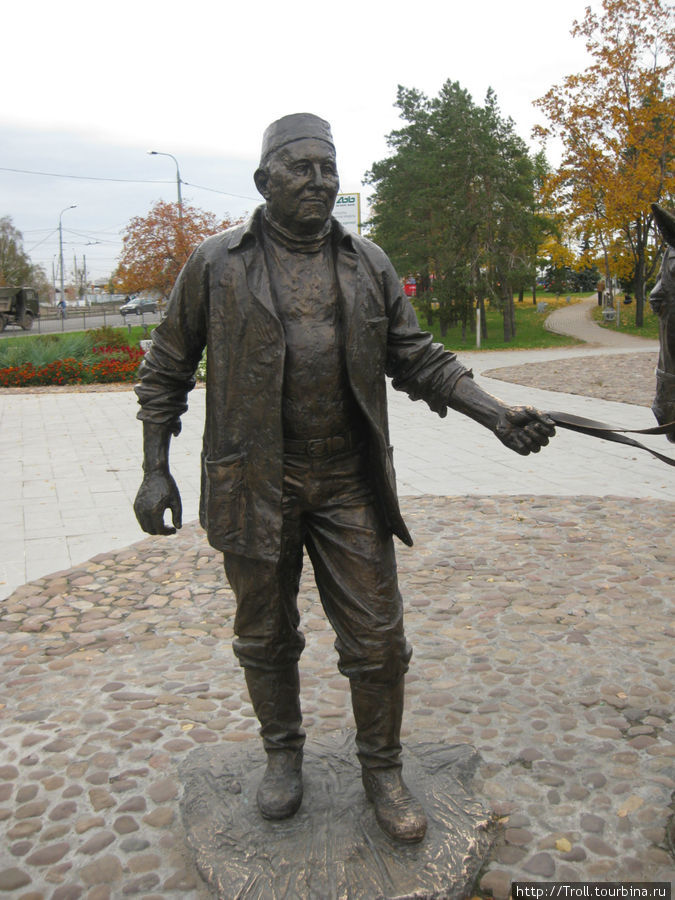 Памятник Асгату Галимзянову Казань, Россия
