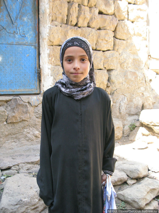 Девочка, продавец сувениров Йемен
