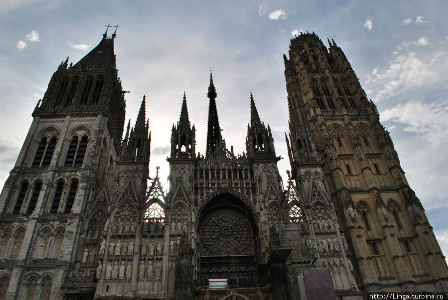 Собор Нотр-Дам де Руан Руан, Франция Собор Нотр-Дам де Руан Руан, Франция