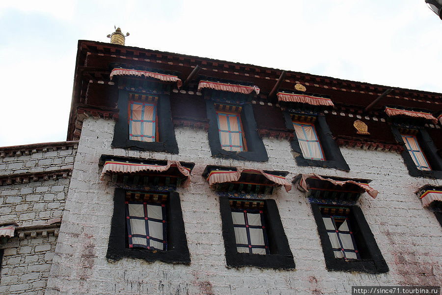 3. Окно традиционного дома. Лхаса, Китай