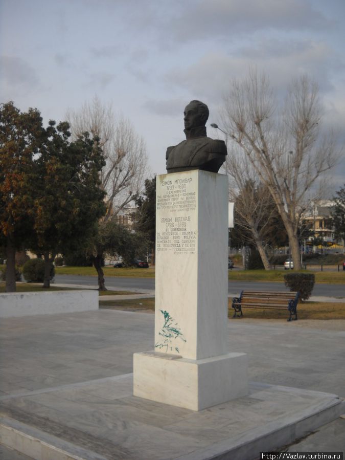Солидный монумент Глифада, Греция
