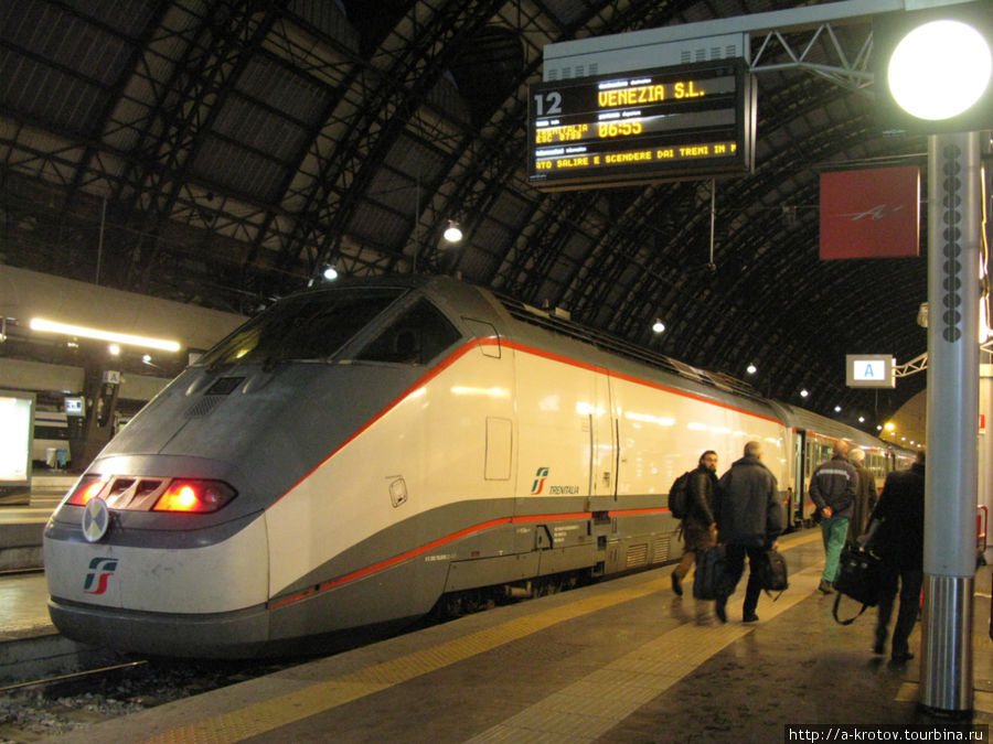 Пассажирский (скорый) поезд Ломбардия, Италия