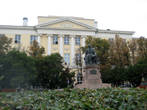 Памятник М.В. Ломоносову на Моховой. Я фотографировала его в сентябре 2011 года.