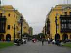 Лима — город желтых фасадов.