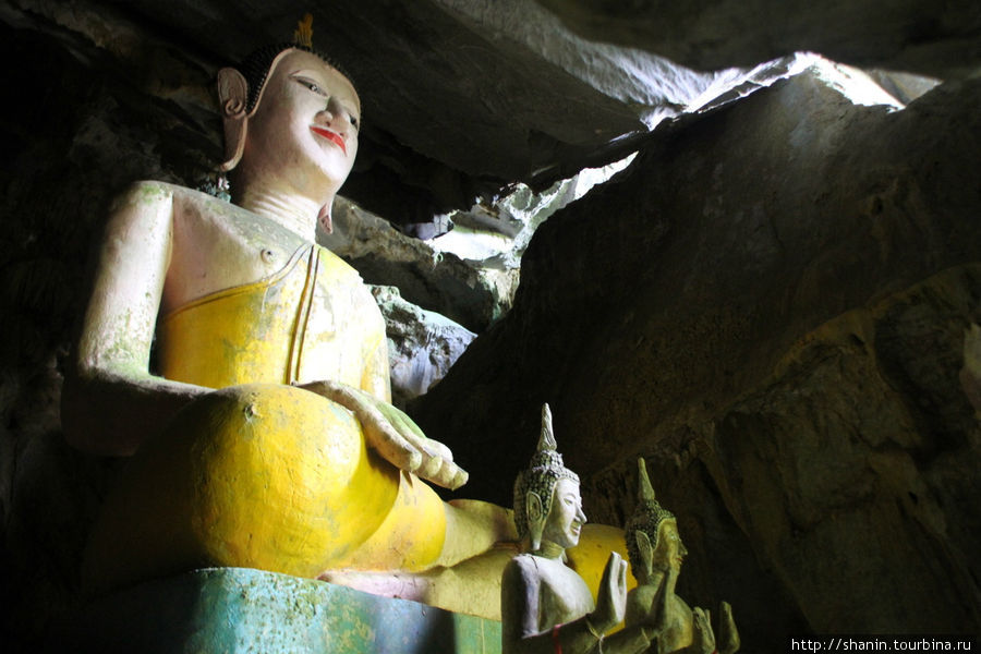 Пещера Большого Будды Ванвьенг, Лаос