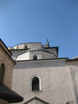 Не знаешь, что мечеть — можно и с православным храмом по куполам и абрису перепутать...
