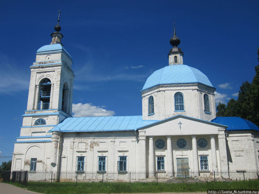 Церковь в селе Выпуково Богородское, Россия