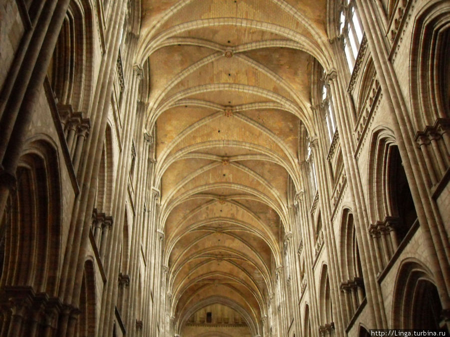 Собор Нотр-Дам де Руан Руан, Франция Собор Нотр-Дам де Руан Руан, Франция