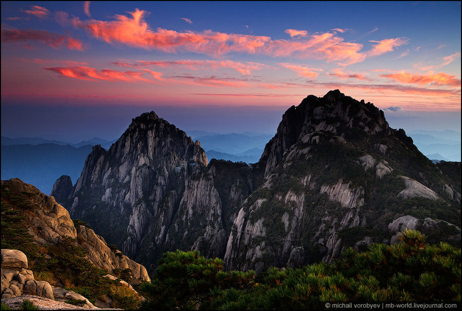 12. Пейзаж окрасился в розовые тона Национальный парк Хуаньшань, Китай