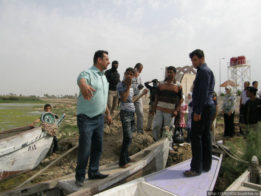 Прогулка по реке Басра, Ирак Прогулка по реке Басра, Ирак