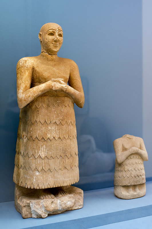 Статуя Лугаль-далу — царя шумеров из Адаба (древний шумерский город, расположенный на территории северного Междуречье), представителя династии Адаба, правящего в XXVI веке до н. э. Статуя Лугаль-далу — царя шумеров из Адаба (древний шумерский город, расположенный на территории северного Междуречье), представителя династии Адаба, правящего в XXVI веке до н. э.