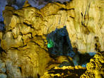 Пещера на острове Катба