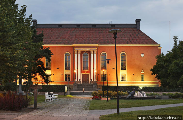 Театр Коккола, Финляндия