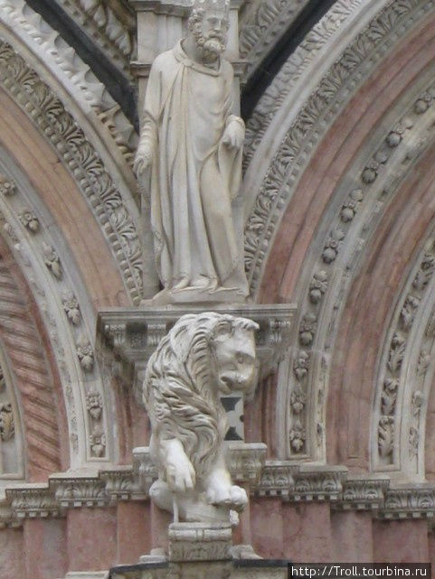 Тут и львы, и святые... Сиена, Италия