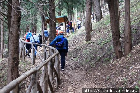 Подъем к Норманнскому замку Подъем к Норманнскому замку