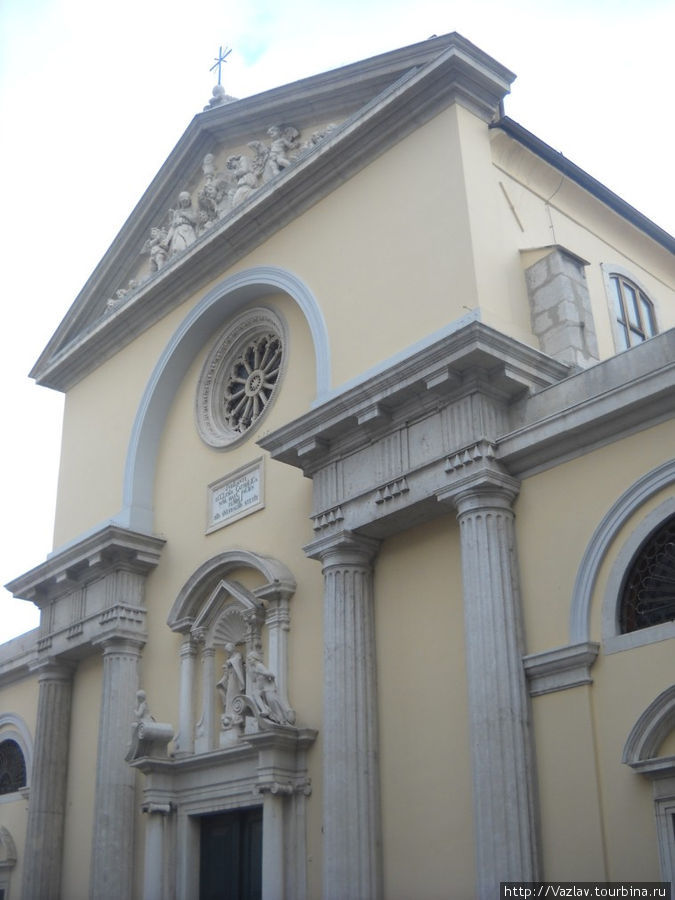 Фасад церкви Риека, Хорватия