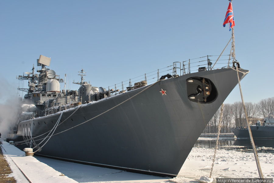 Подняться на боевой корабль Балтийск, Россия