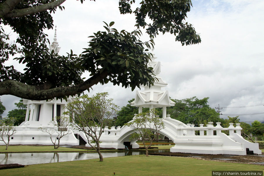 Мир без виз — 380. Белый храм в стиле модерн Чианграй, Таиланд