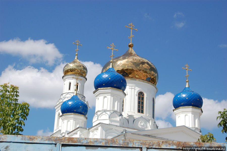 Кафедральный Духосошественский собор Саратов, Россия