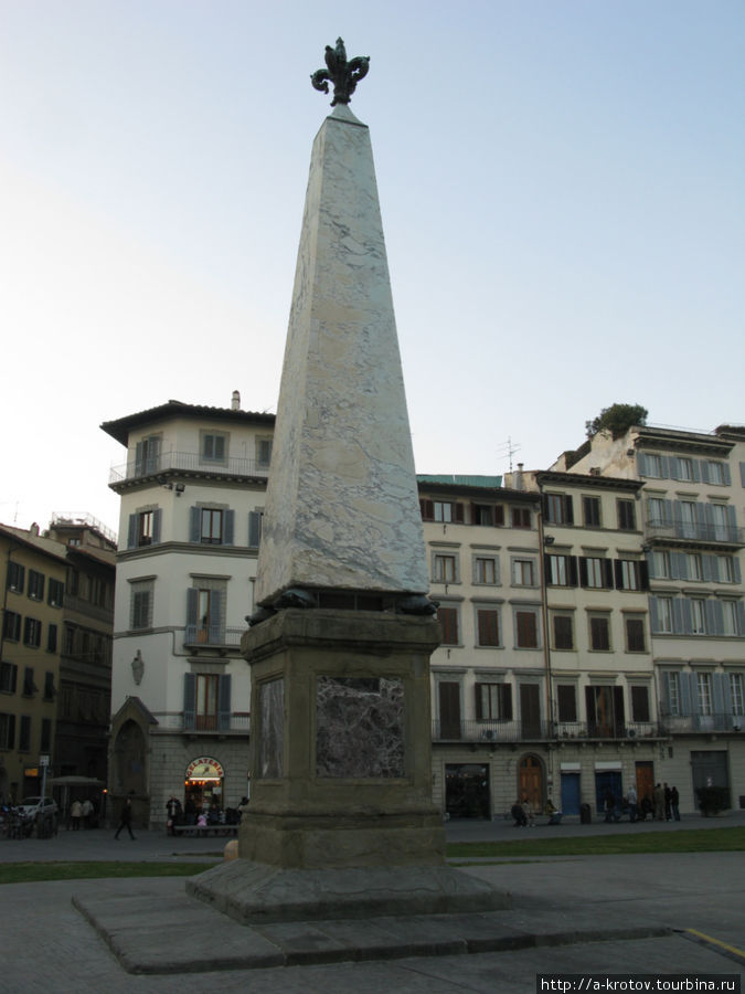Флоренция в парадном виде: статуи, старые здания Флоренция, Италия