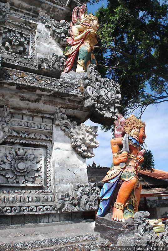 Танджунг Беноа Беноа, Индонезия