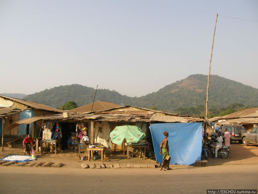 Деревня Арондисма Провинция Нзерекоре, Гвинея