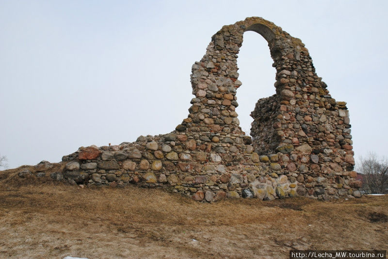 Развалины орденского замка в Резекне Лудза, Латвия
