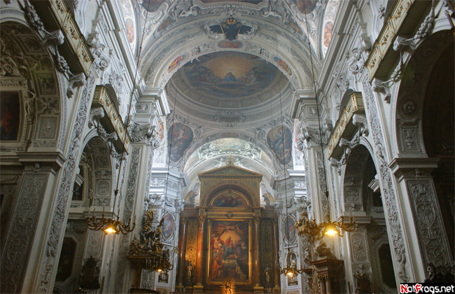 Внутри церкви св. Марии Вена, Австрия