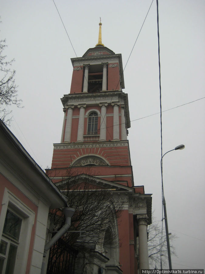 Церковь Троицы Живоначальной в Вишняках