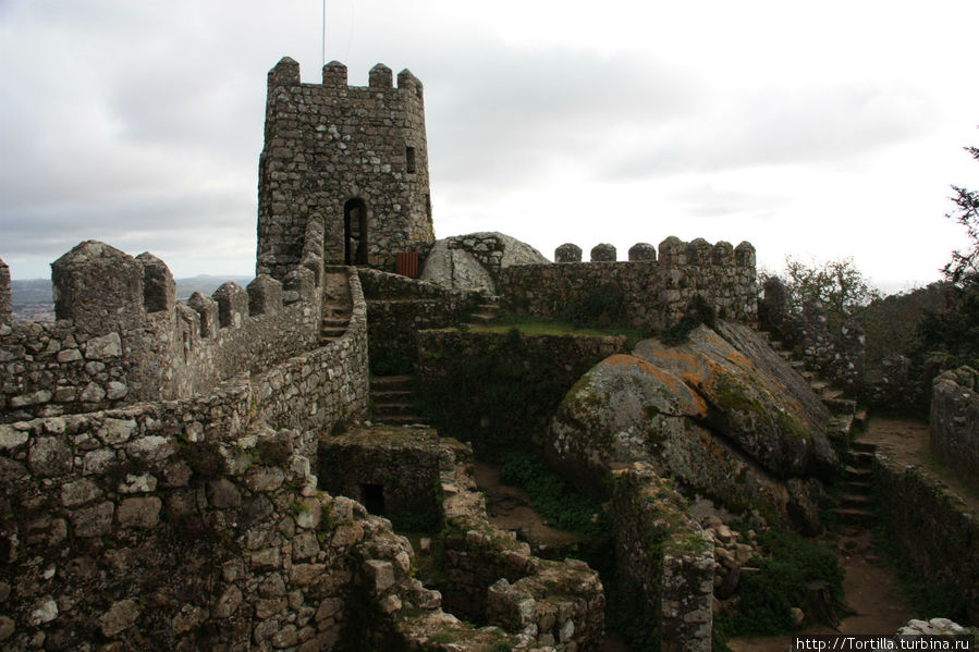 Синтра.
Замок Мавров [Castelo dos Mouros] Синтра, Португалия