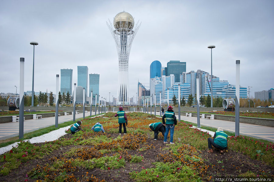 Астана: и толстый слой... небоскребов!.. Астана, Казахстан