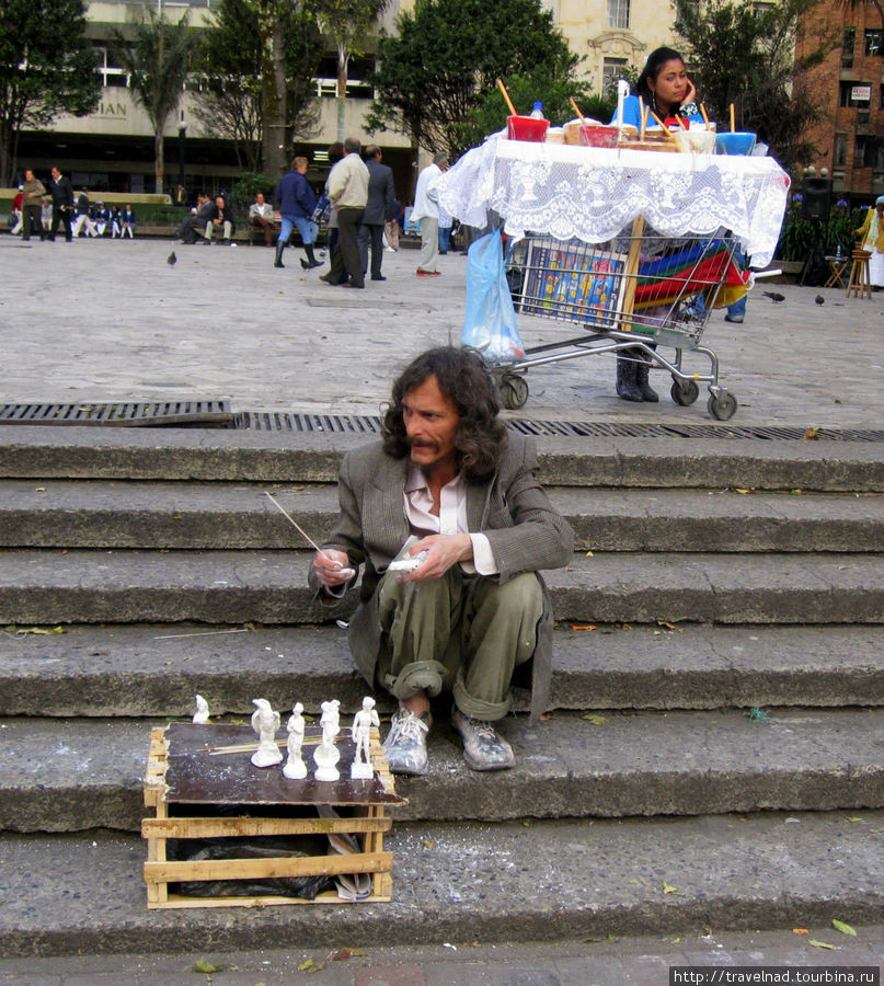 Чистильщики обуви (и не только) на улицах Боготы Богота, Колумбия