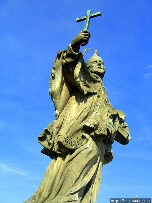Скульптура Святого Яна Непомуцкого