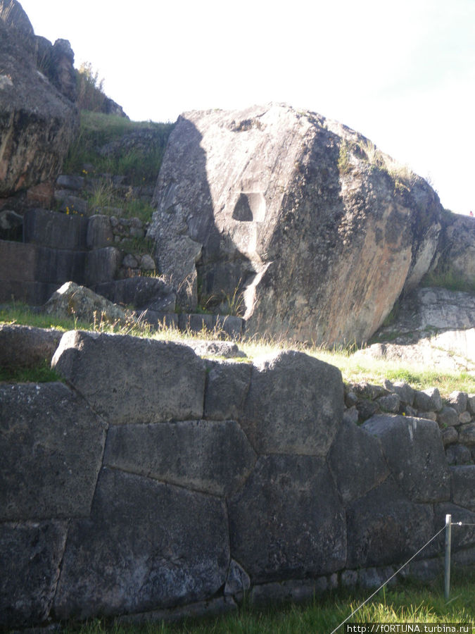 Трон Куско, Перу
