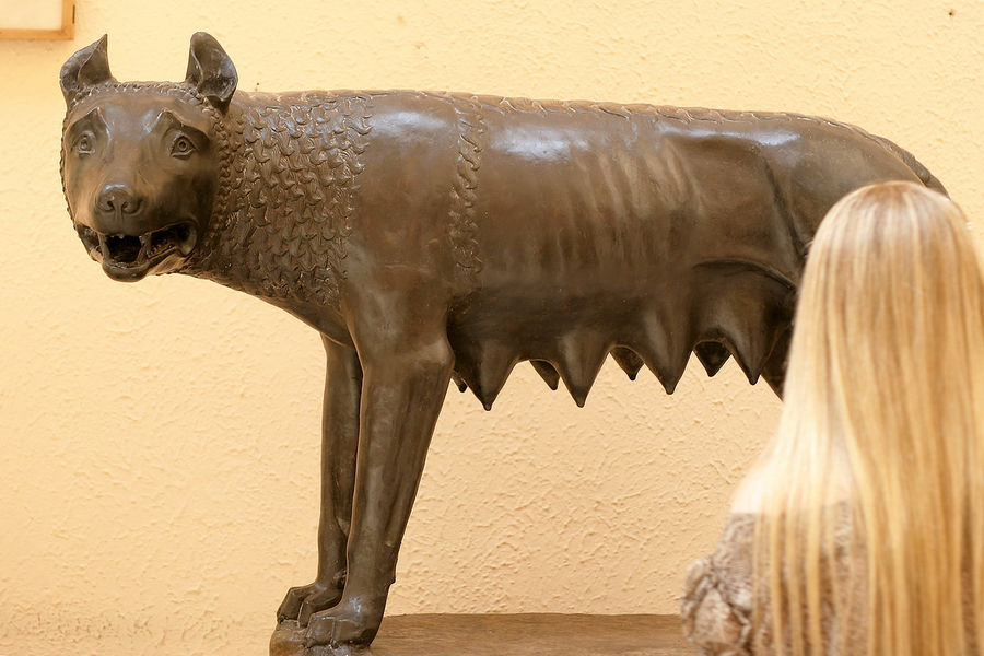 И символ города, конечно, тут. И символ города, конечно, тут.