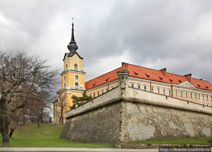 Замок князей Любомирских Жешув, Польша