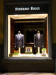 Интересная витрина магазина Stefano Ricci
