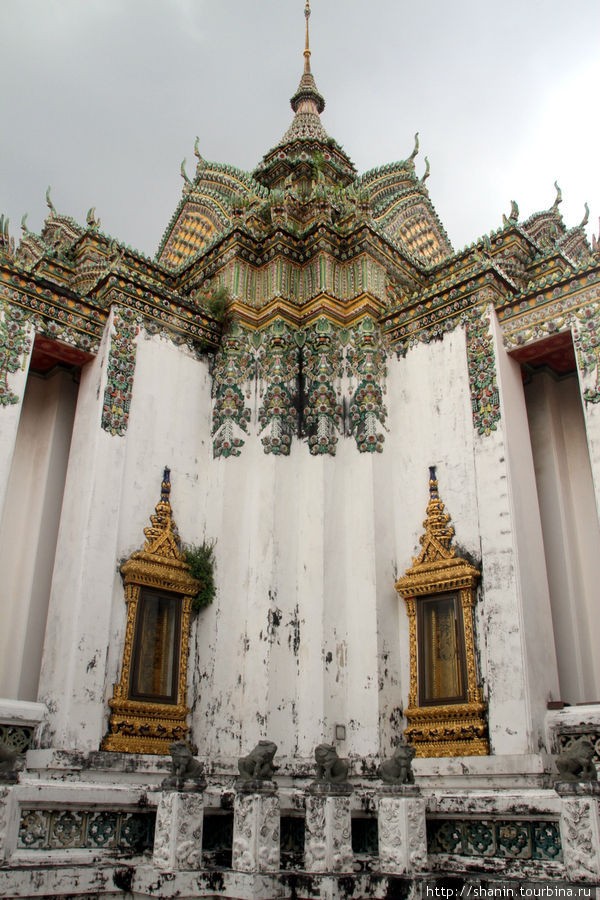 Храмы и ступы монастыря Ват По Бангкок, Таиланд